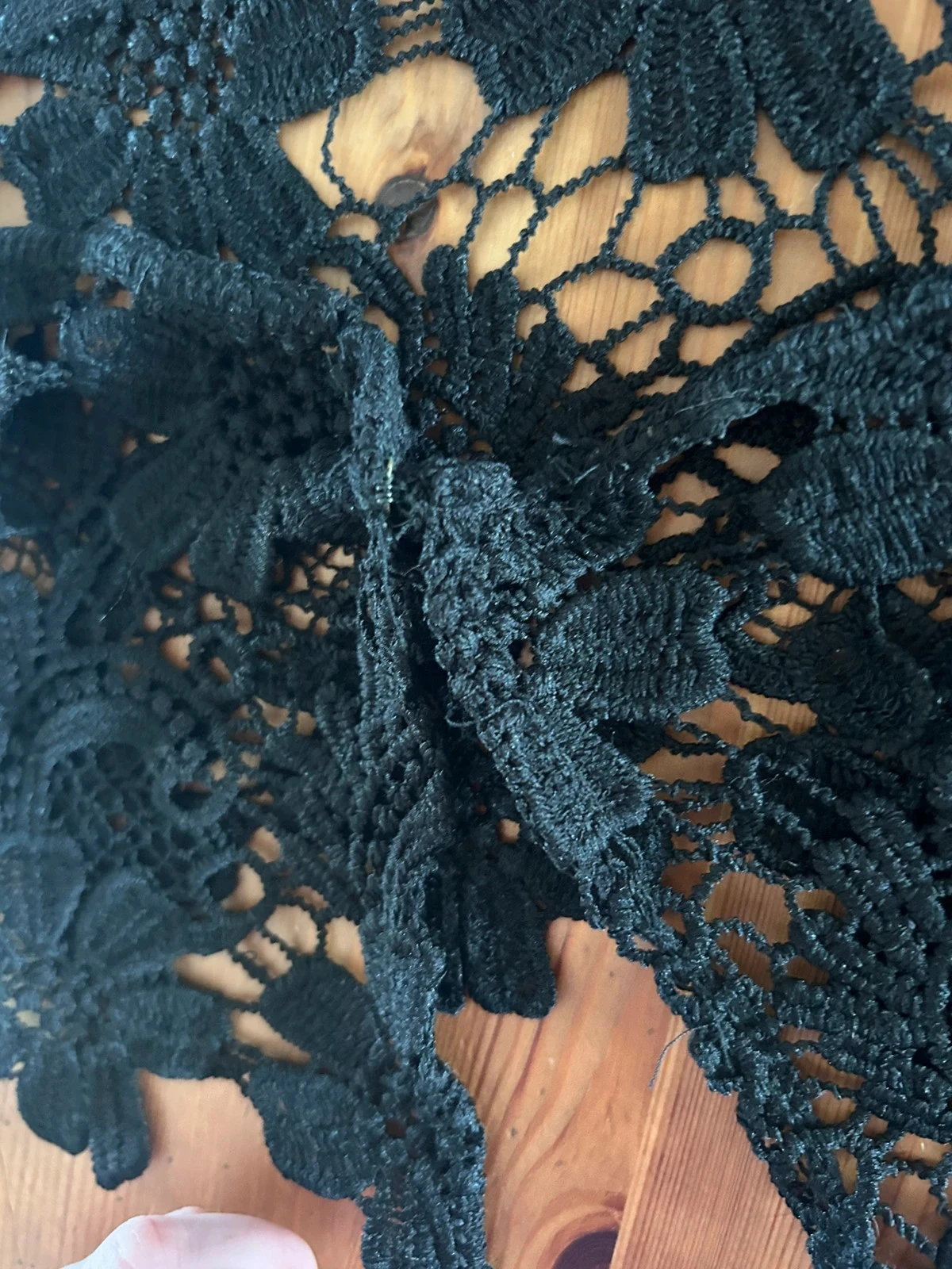 Black Lace Top – Backless – photo 3